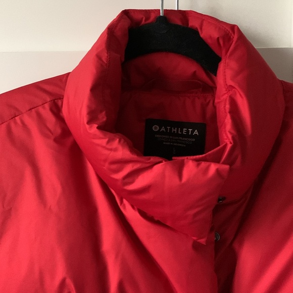 ☃️❄️☃️ ATHLETA Summit down jacket, candy red, size L ☃️❄️☃️ - Picture 6 of 7